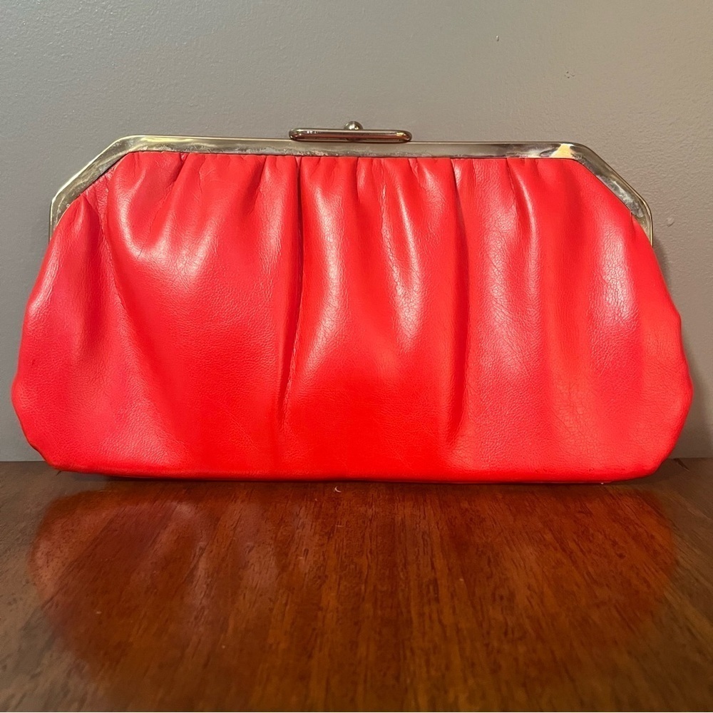 Red and Navy blue reversible vintage clutch purse with gold tone clasp. - Picture 2 of 10